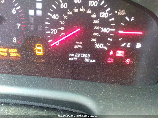 Lexus LS 430 2002 JTHBN30F220063151 Image 8