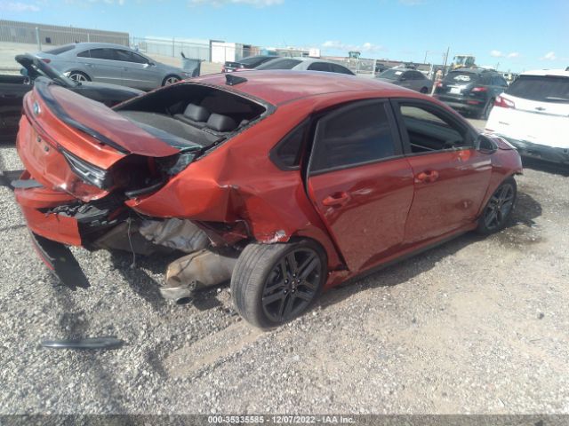 3KPF34AD3ME361391 KIA Forte Gt-line