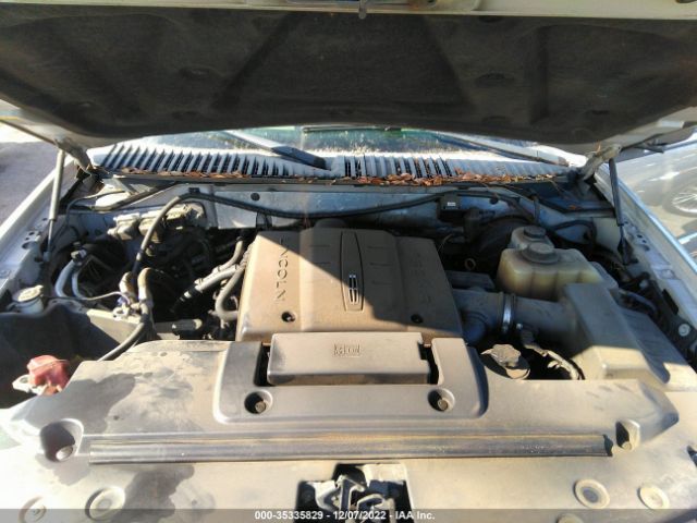 5LMFU28588LJ19671 Lincoln Navigator