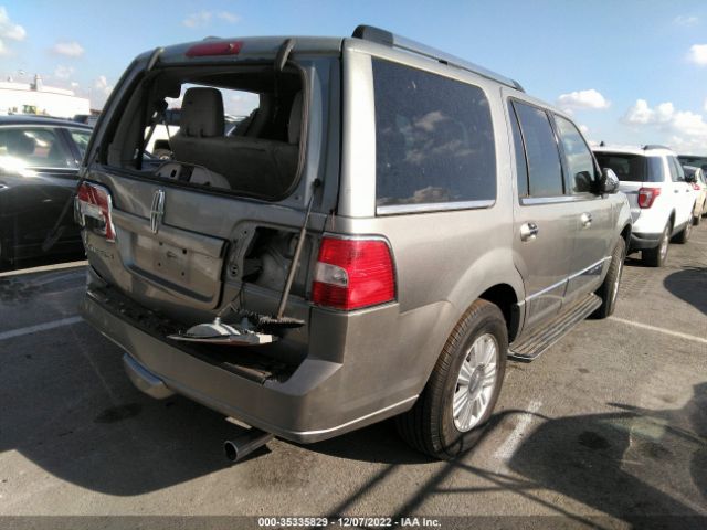 5LMFU28588LJ19671 Lincoln Navigator