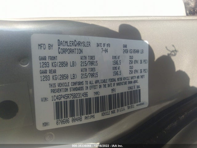 1C4GP45R75B231496 Chrysler Town & Country
