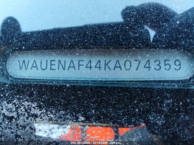 2019 Audi A4, VIN: WAUENAF44KA074359