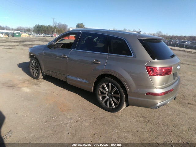 WA1VAAF72HD044433 Audi Q7 Prestige