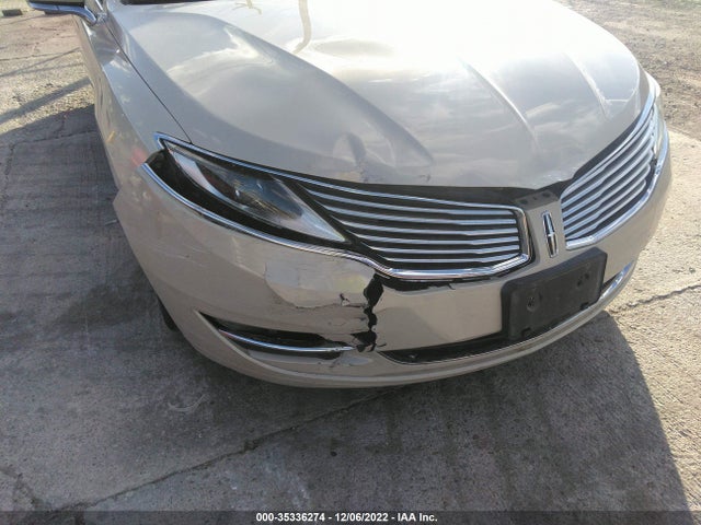 2016 Lincoln MKZ, VIN: 3LN6L2LU9GR634666
