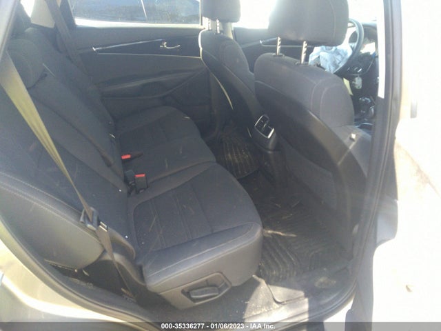 2017 Kia Sorento, VIN: 5XYPG4A35HG250382