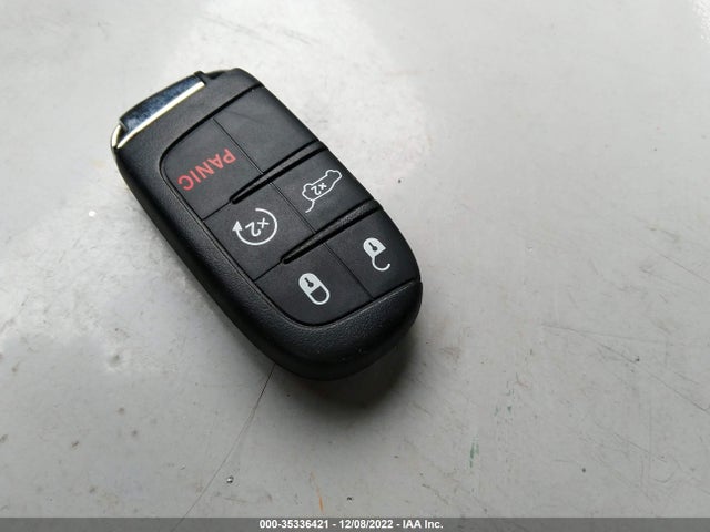 3C4NJCBB6JT108503 Jeep Compass Latitude