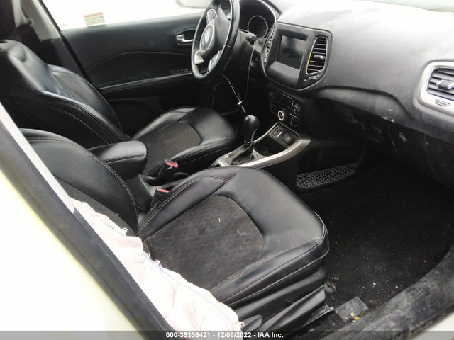 3C4NJCBB6JT108503 Jeep Compass Latitude