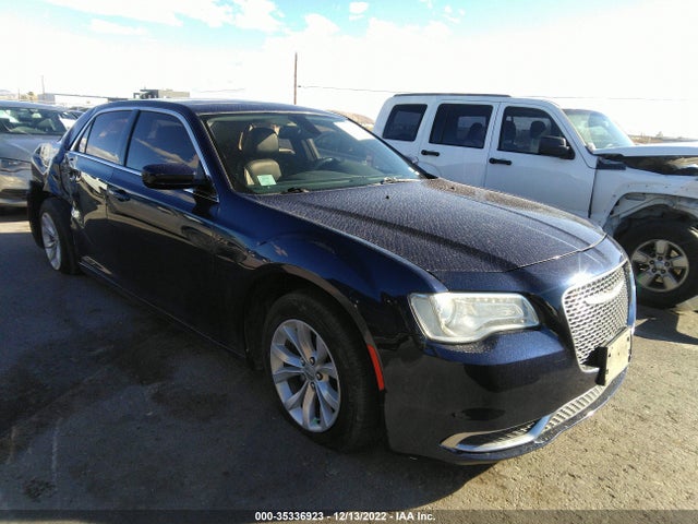 2015 Chrysler 300, VIN: 2C3CCAAG1FH893925