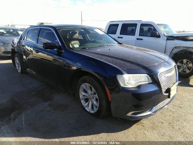 2015 Chrysler 300, VIN: 2C3CCAAG1FH893925