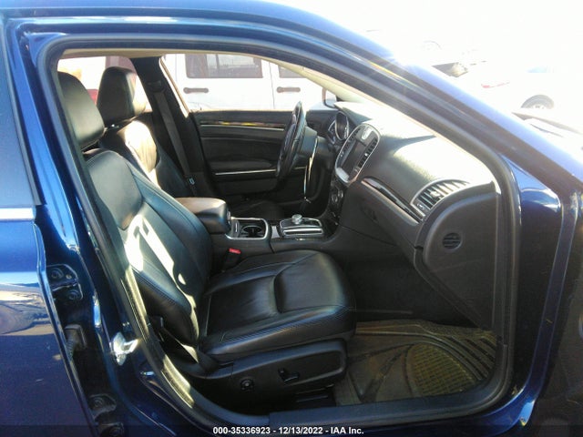 2015 Chrysler 300, VIN: 2C3CCAAG1FH893925