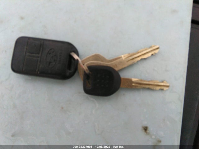 2000 SUBARU FORESTER S VIN: JF1SF6553YH711628