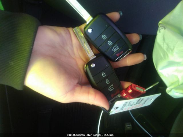5XYPGDA57KG561417 KIA Sorento Lx V6