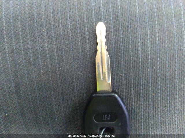2000 HONDA ACCORD SDN LX VIN: 1HGCG6656YA129575