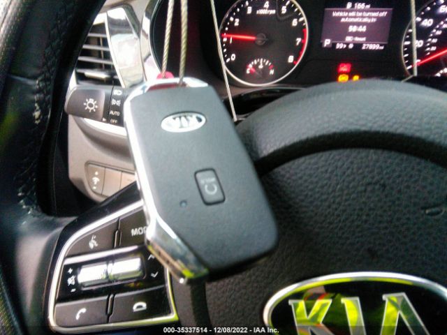 KNDERCAA8M7169166 KIA SELTOS EX
