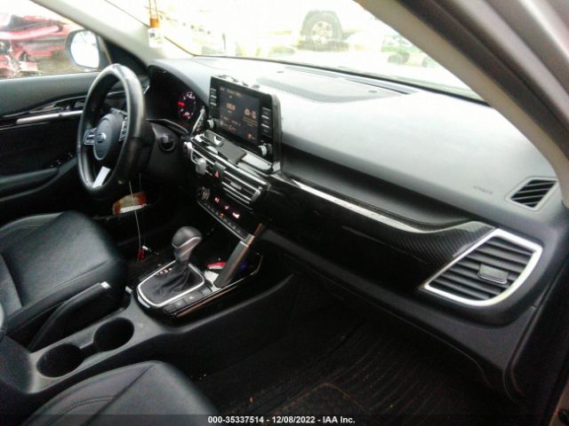 KNDERCAA8M7169166 KIA SELTOS EX