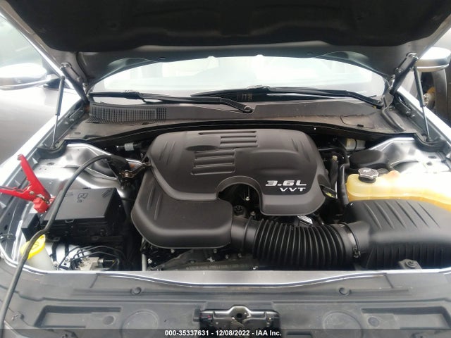 Chrysler 300 300c Platinum 2016 2C3CCAPG3GH199472 Image 11