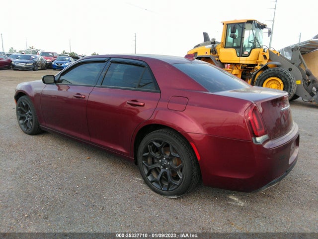 2C3CCAAG4KH500963 Chrysler 300 Touring