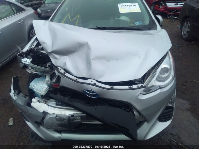 2016 Toyota Prius, VIN: JTDKDTB3XG1135870