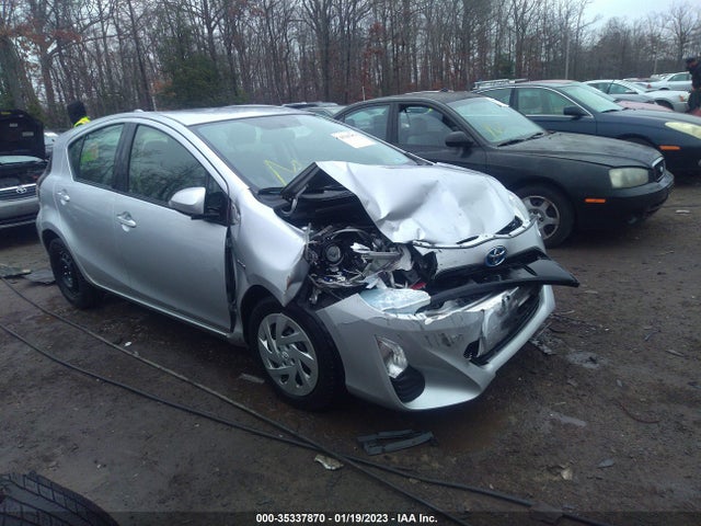 2016 Toyota Prius, VIN: JTDKDTB3XG1135870