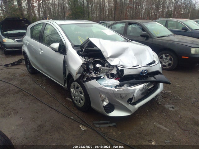 2016 Toyota Prius, VIN: JTDKDTB3XG1135870