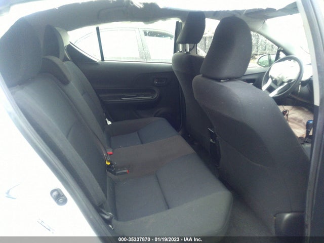 2016 Toyota Prius, VIN: JTDKDTB3XG1135870