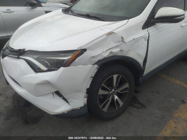 2016 TOYOTA RAV4 XLE VIN: 2T3WFREV7GW269183