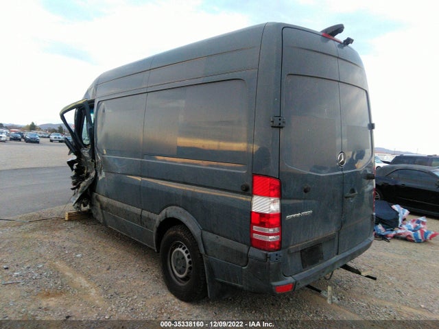 2018 MERCEDES-BENZ SPRINTER CARGO VAN VIN: WD3PE7CDXJP629078