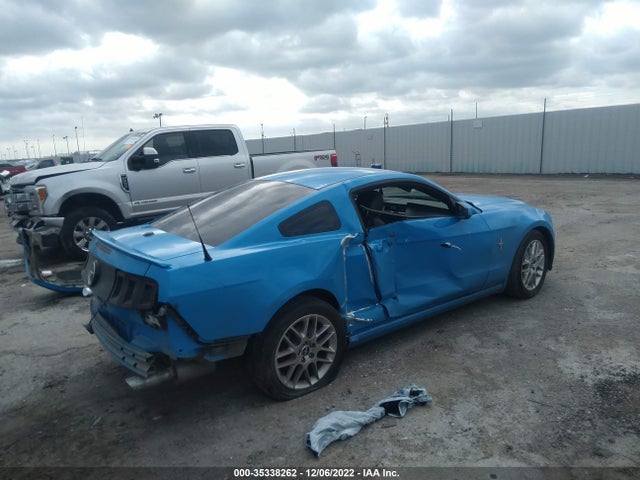 2014 FORD MUSTANG V6 VIN: 1ZVBP8AM3E5207817