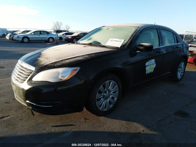 Chrysler 200 LX 2014 1C3CCBAG1EN158745 Image 2