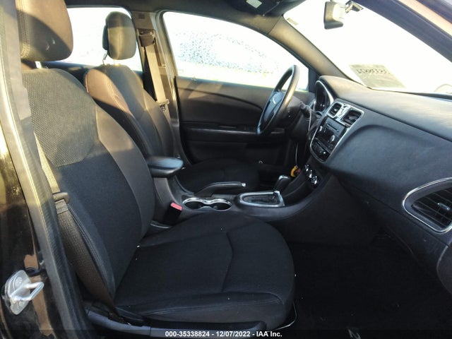 Chrysler 200 LX 2014 1C3CCBAG1EN158745 Image 6
