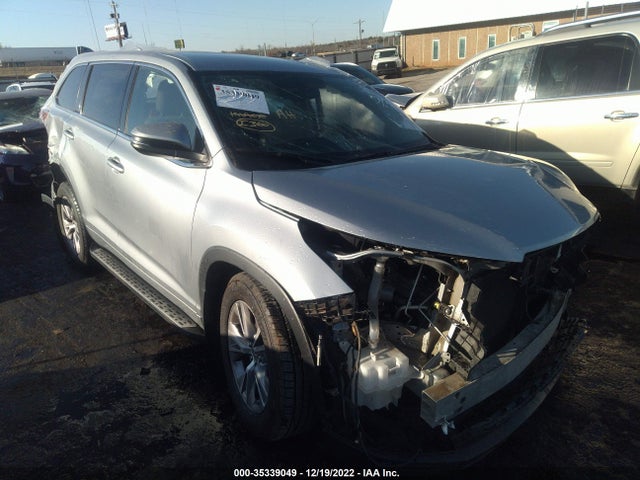 Toyota Highlander Le Plus V6 2015 5TDZKRFH9FS051652 Image 1