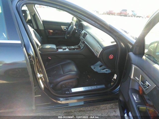 SAJWA0GB9BLS11005 Jaguar XF