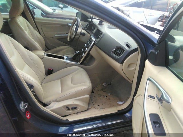 Volvo S60 T5 Drive-e Platinum 2015 YV140MFM1F2334449 Image 6