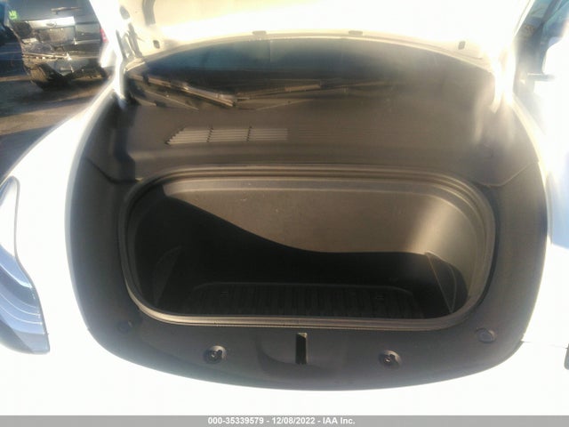 Tesla Model Y Long Range 2021 5YJYGDEEXMF188852 Image 11