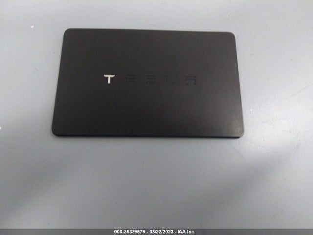 Tesla Model Y Long Range 2021 5YJYGDEEXMF188852 Image 3