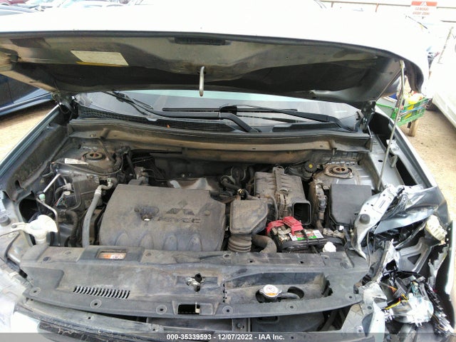 JA4AZ2A31HZ017695 Mitsubishi Outlander Es