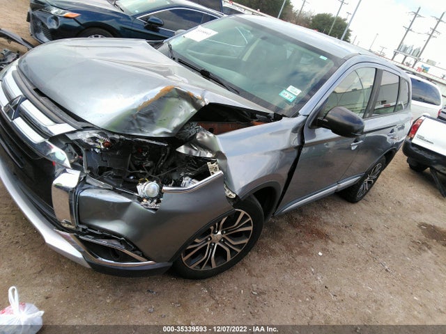 JA4AZ2A31HZ017695 Mitsubishi Outlander Es