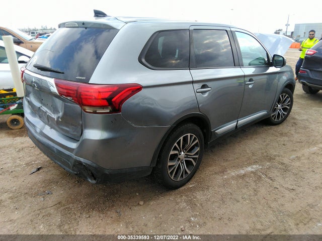 JA4AZ2A31HZ017695 Mitsubishi Outlander Es