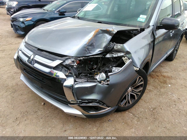 JA4AZ2A31HZ017695 Mitsubishi Outlander Es