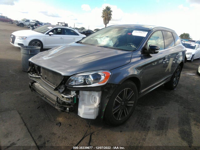 2017 Volvo XC60, VIN: YV440MDR0H2077546