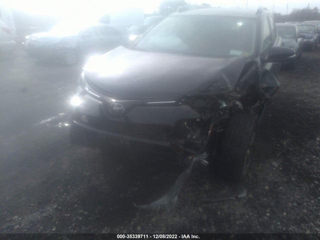 2018 TOYOTA RAV4 XLE VIN: 2T3RFREV1JW802181