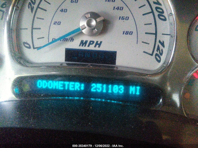 2005 CHEVROLET SILVERADO 1500 LS VIN: 2GCEC13T251204271