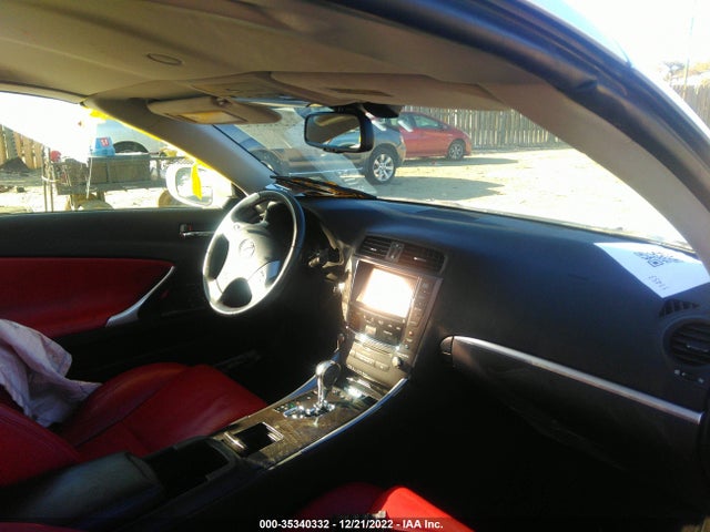 Lexus IS 250C 2014 JTHFF2C22E2531812 Image 5