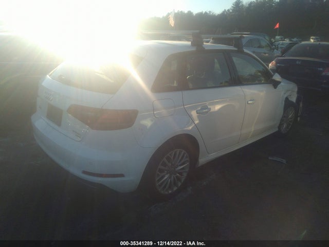 2016 Audi A3, VIN: WAUVPBFF6GA097117