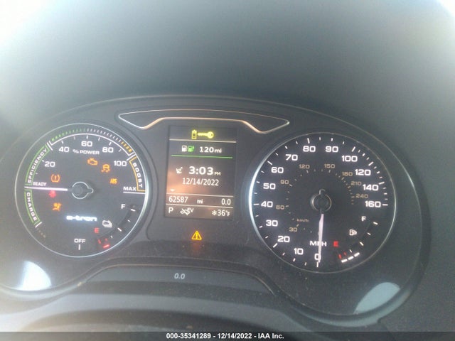 2016 Audi A3, VIN: WAUVPBFF6GA097117