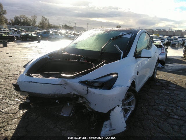 Tesla Model Y Long Range 2022 7SAYGAEE4NF558485 Image 2