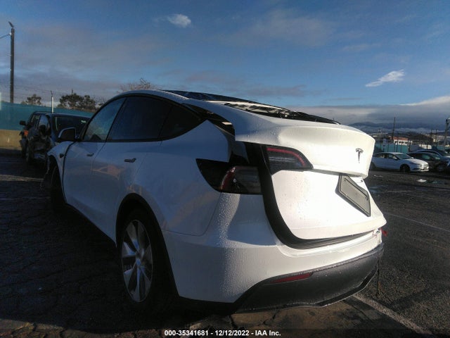 Tesla Model Y Long Range 2022 7SAYGAEE4NF558485 Image 4