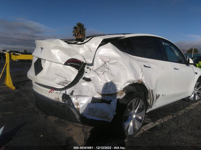 Tesla Model Y Long Range 2022 7SAYGAEE4NF558485 Image 7