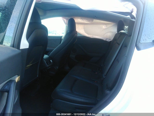 Tesla Model Y Long Range 2022 7SAYGAEE4NF558485 Image 9