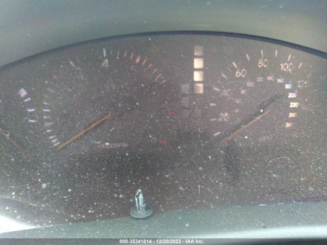 Lexus LS 430 2002 JTHBN30F120075999 Image 7